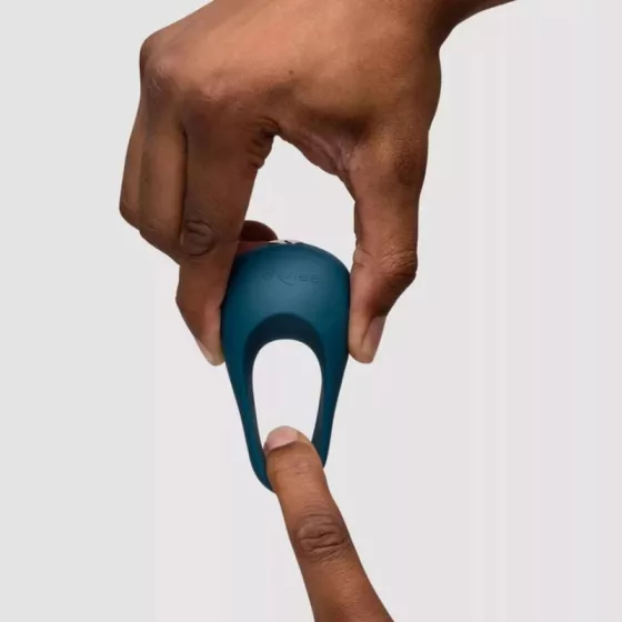 We-Vibe – Pivot 2 vibrációs péniszgyűrű (szürke)