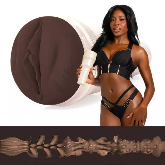 Fleshlight Girls Nicole Kitt punci (Purrrrrfection betéttel)